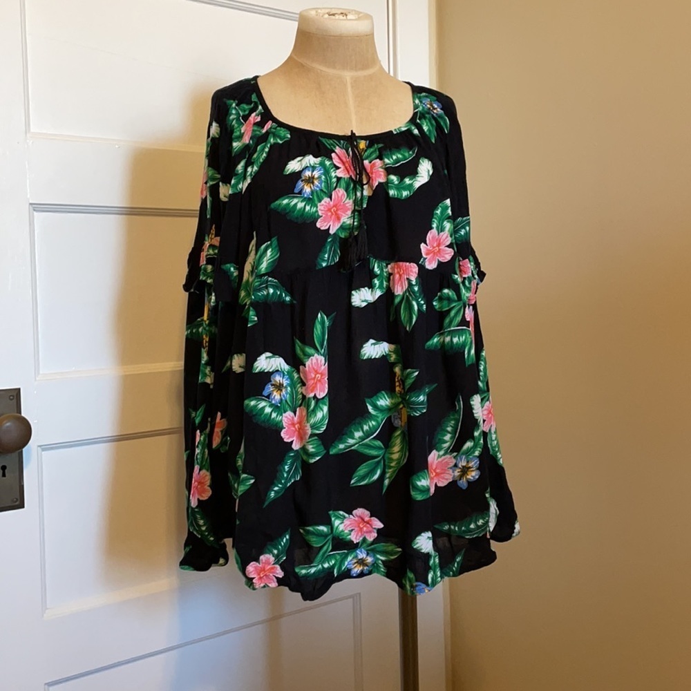 Old Navy Womens XL Black Tropical Floral Tassel Tie Ruffle Babydoll Blouse Top - Picture 2 of 10